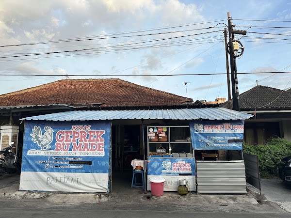 Tenda Biru Ayam Geprek "BU MADE"
