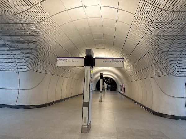 Tottenham Court Road 1
