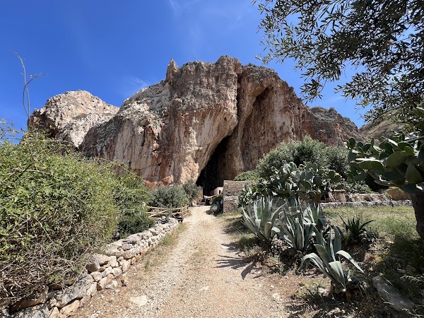 Grotta Mangiapane 5
