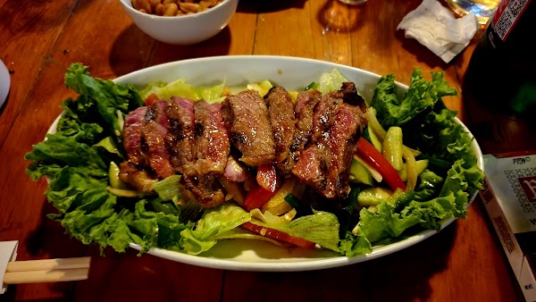 Grizzly's Pub & Resto 5
