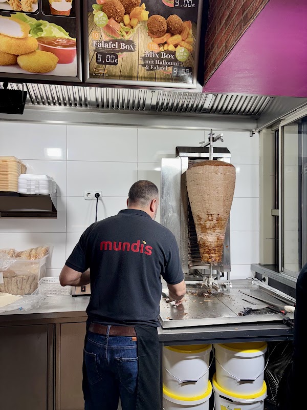 Mundis Kebap - Chicken - Burger 3
