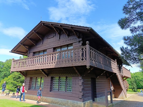 Swiss Cottage