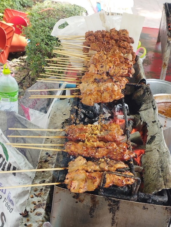 ร้านหมูปิ้ง สูตรอากง (เจ๊ฮุ้ง) 5