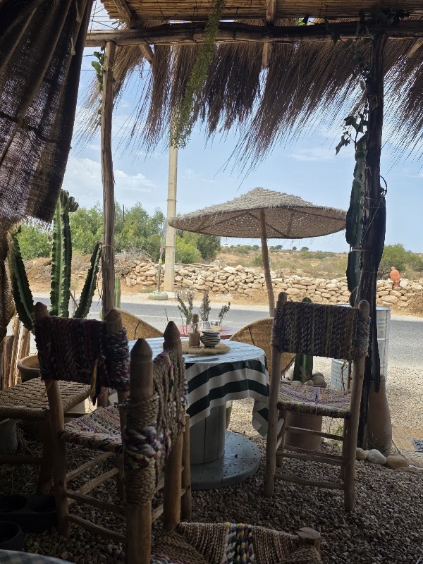 Mouj coffee shop