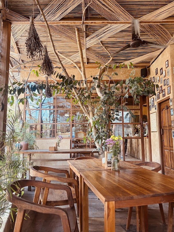 FLEUR - Café - Atelier d’artistes 2