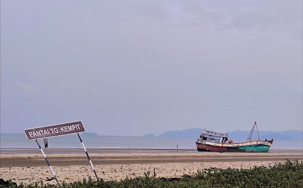 Pantai Tanjung Kempit, Endau, Johor
