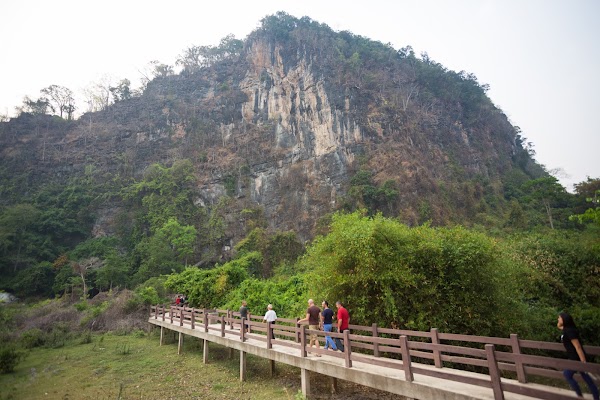 Tham Nong Pa Fa (ถ้ำหนองปลาฝา) 4