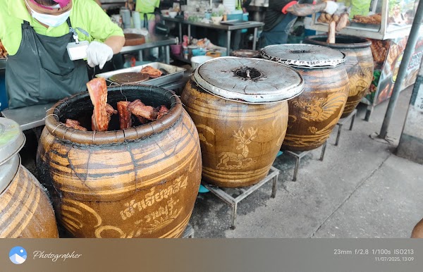 Neng Roasted Pork 3