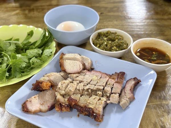 Neng Roasted Pork 2