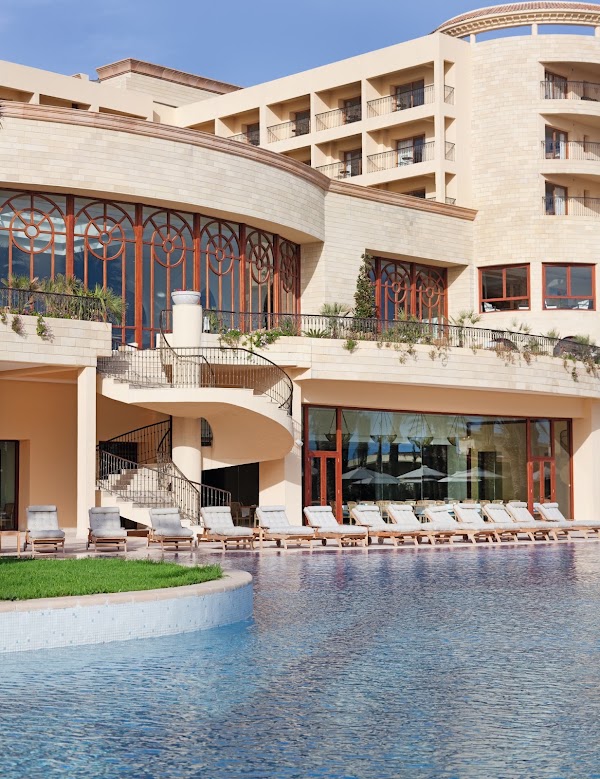 Mövenpick Resort & Marine Spa