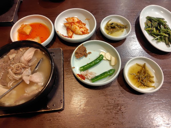 EomYongBaek Doejigukbap Jonggak 2