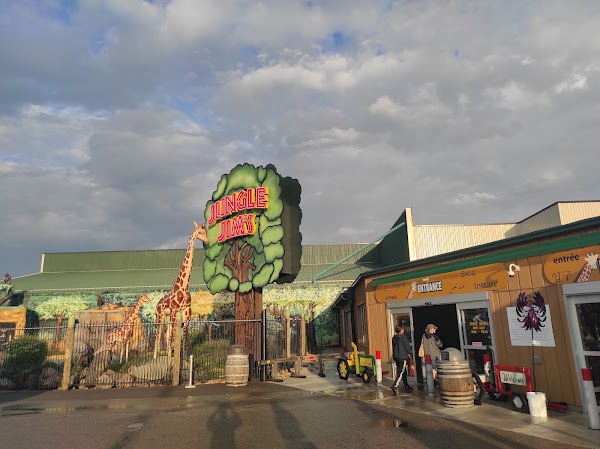 WJJI Studio at Jungle Jim's