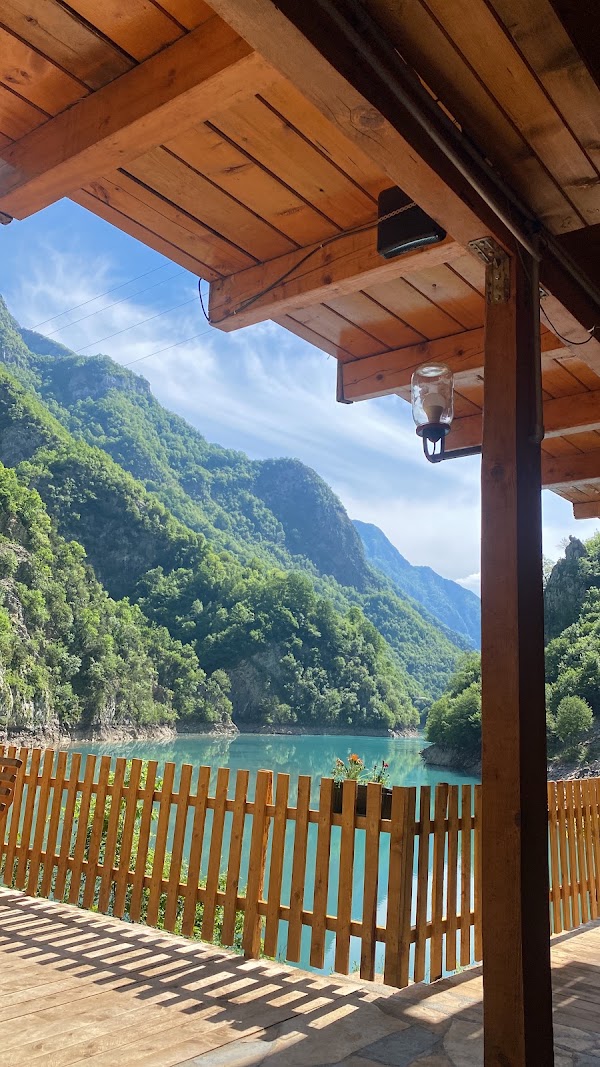 Riverside Komani Lake