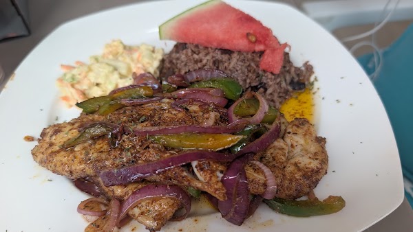 Chef Kareem's Unbelizable Lunch Caye Caulker 4
