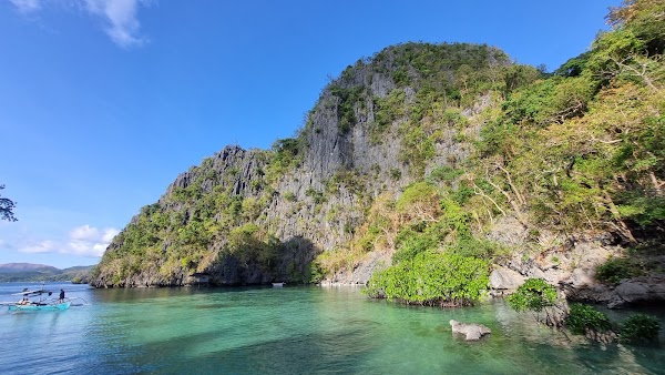 Pukaway Cave Underground Lake 5