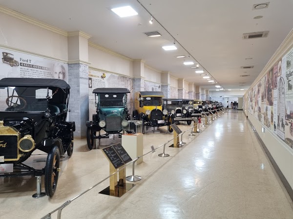 World Automobile & Piano Museum