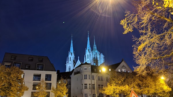 Monument to the Oktoberfest bombing victims in 1980 2