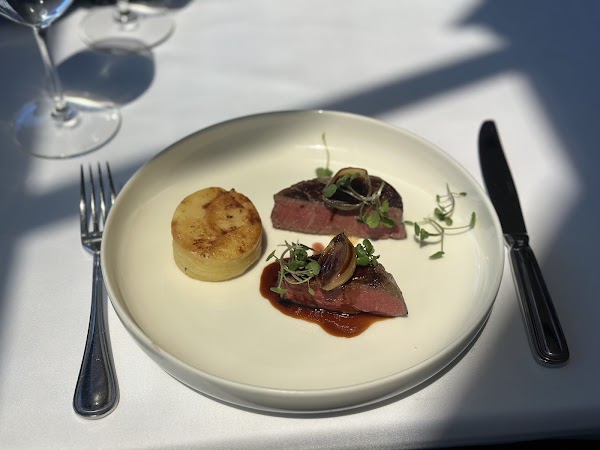 Sails Restaurant 4