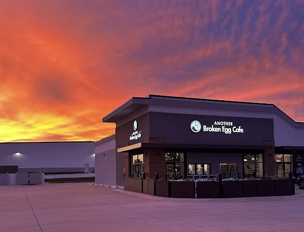 Another Broken Egg Cafe 1