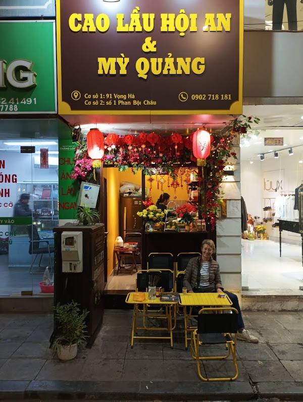 Madame Hin - Cao lầu Hội An & Mỳ Quảng