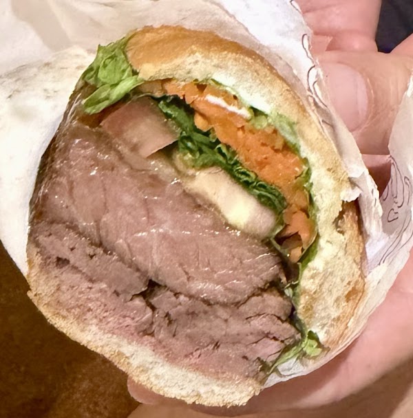 BANH MI MOI