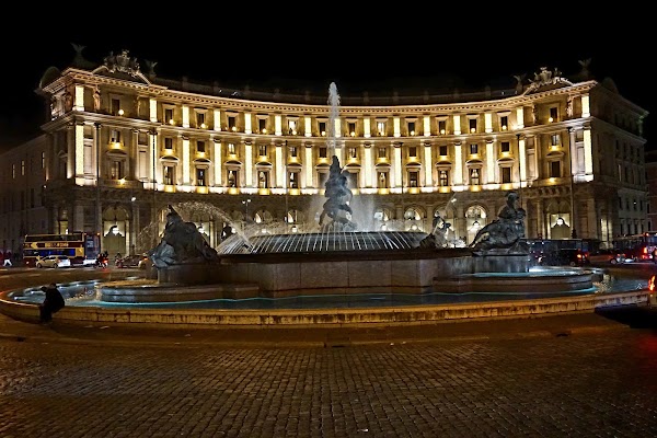 Piazza di Santa Maria Maggiore 4