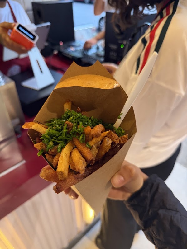 Maison Frite 3
