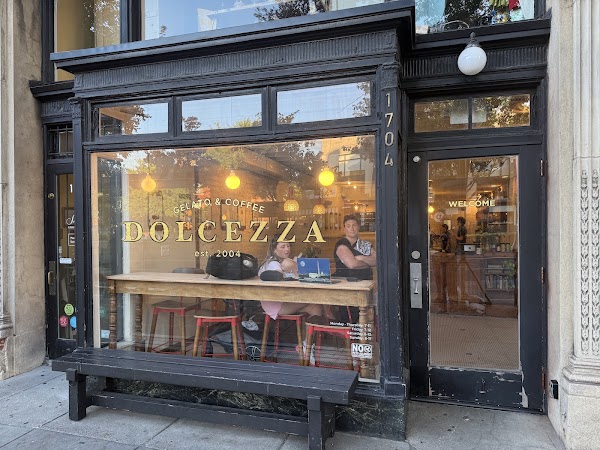 Dolcezza Gelato & Coffee 1