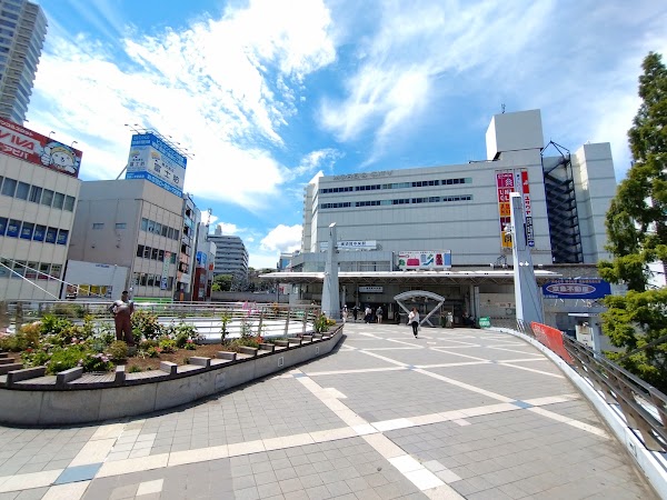Yokosuka-chūō Station 1