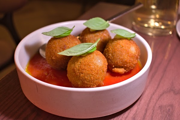 Gia Restaurant 3