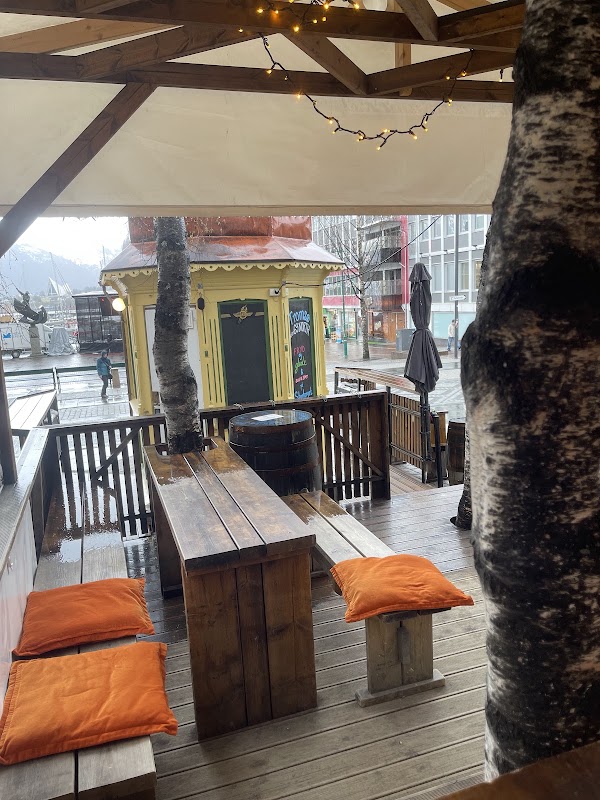 Raketten Bar & Pølse 2