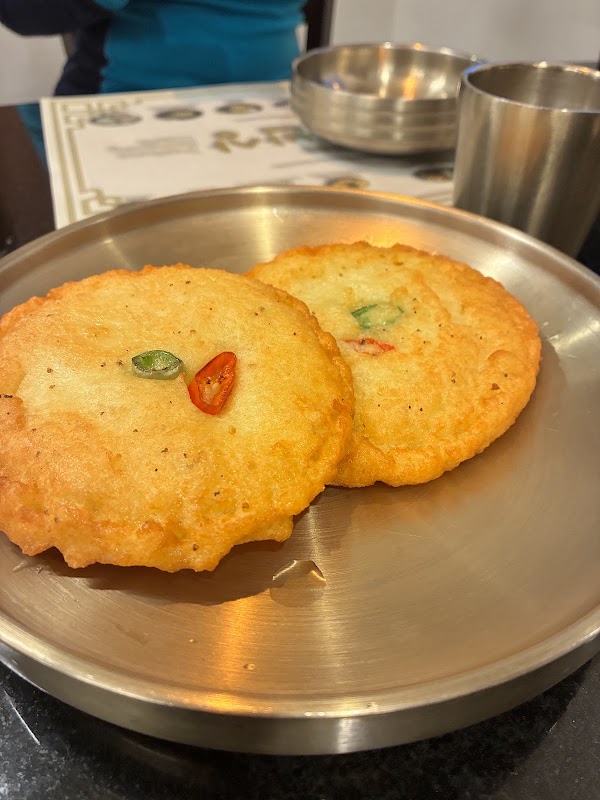 Neungra Bapsang (North Korean Restaurant) 3