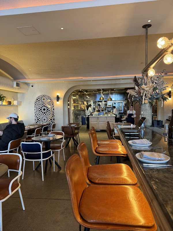 Azhar Kitchen & Bar 3