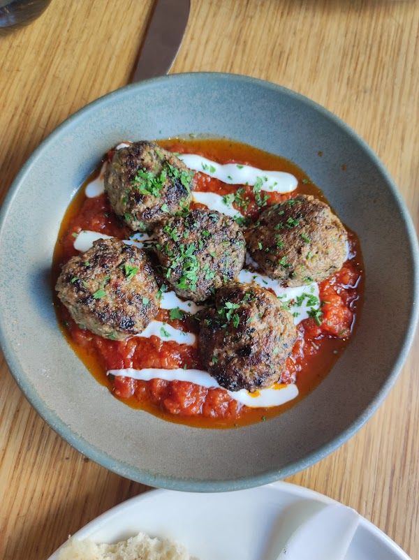 Azhar Kitchen & Bar 2