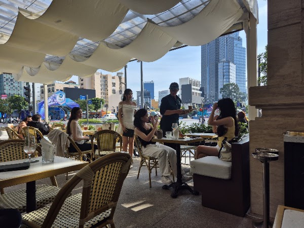 Café Carré 4