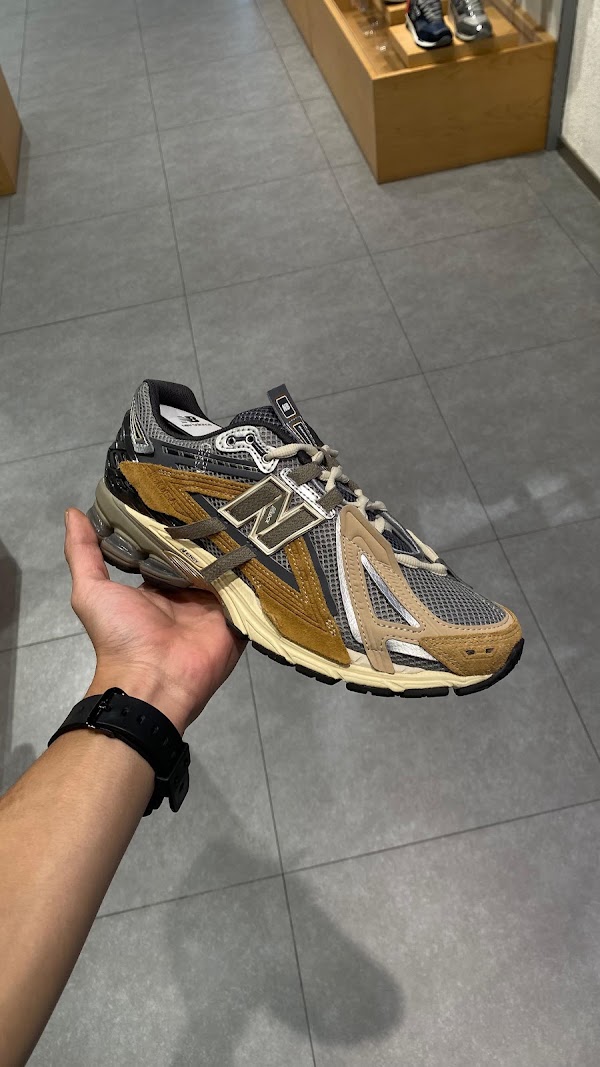 New Balance Living World Denpasar 3