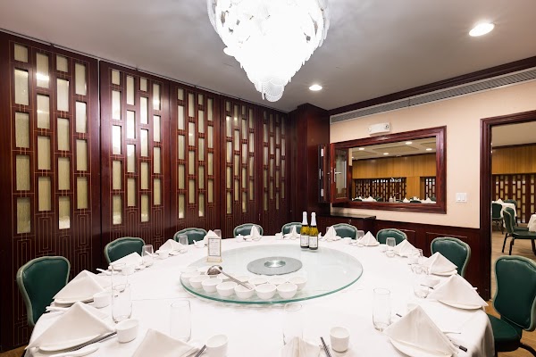 R & G Lounge 1