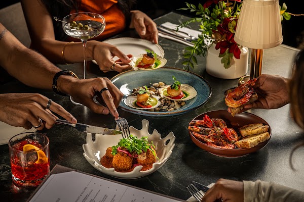 Rhea Bistro 5