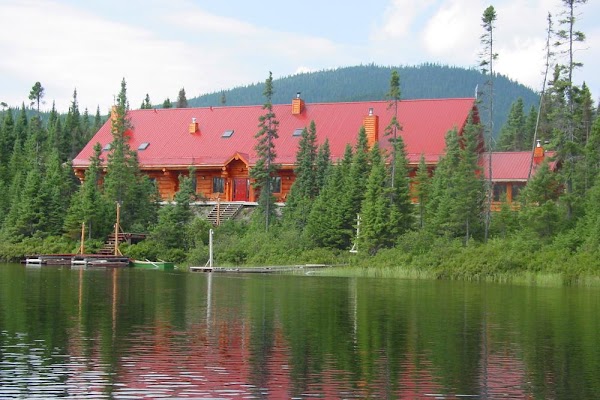 Pourvoirie du lac Moreau - Auberge du Ravage 1