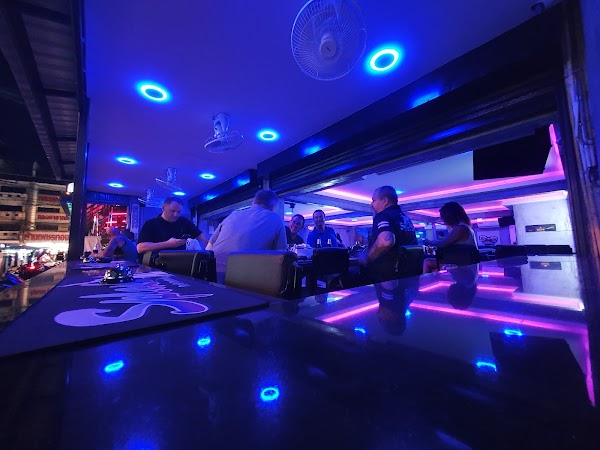 Splash Bar & Guesthouse 1