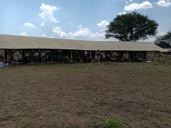 NOMAD SERENGETI SAFARI CAMP 2