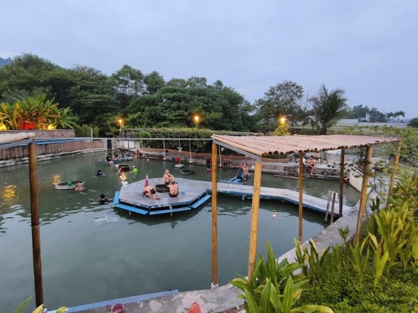 Serai Bamboo Hot Spring