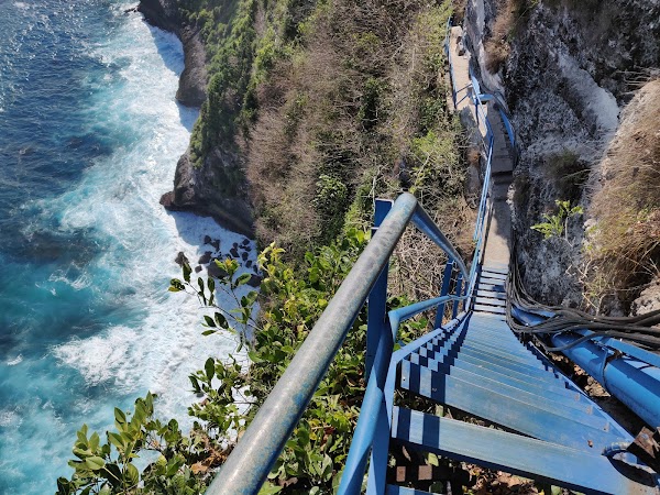 Guyangan Waterfall Nusa Penida 3