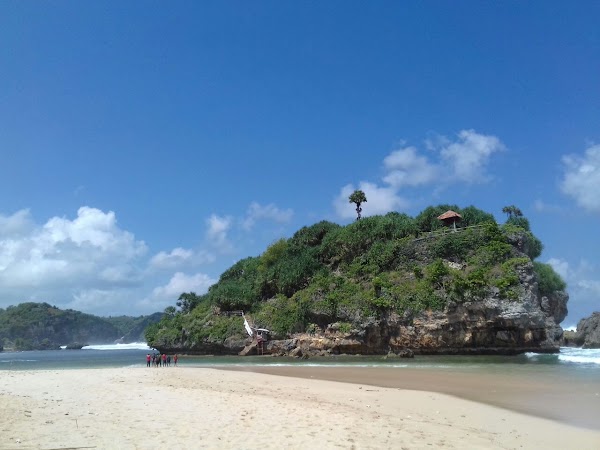 Drini Beach 1