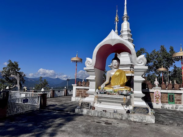 วัดพระธาตุดอยกู่แก้วจ๋อมคำ