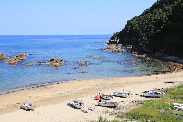 Higashihama Beach