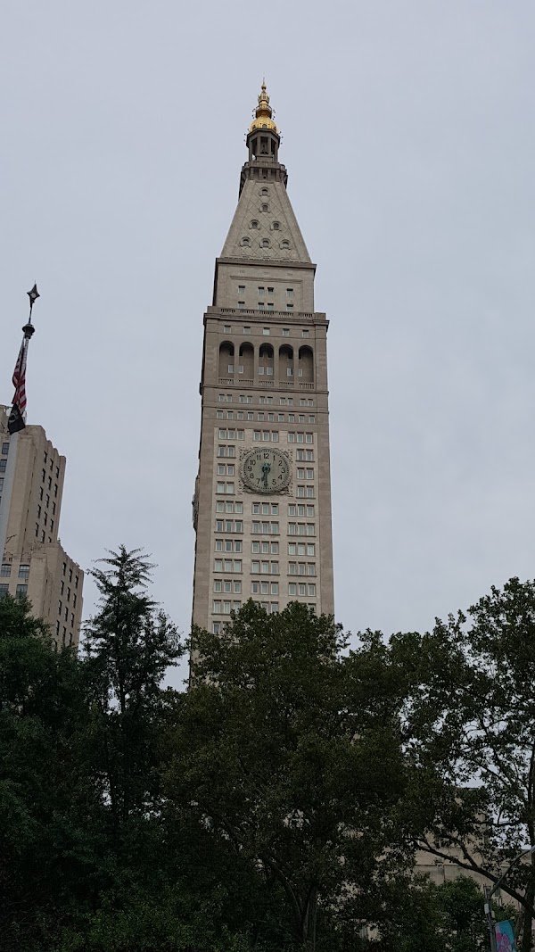 Metropolitan Life Insurance Company Tower