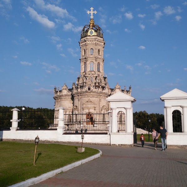 Tserkov' Znameniya Presvyatoy Bogoroditsy V Dubrovitsakh 4