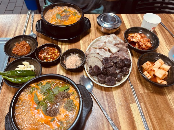 마포소문난원조족발 4