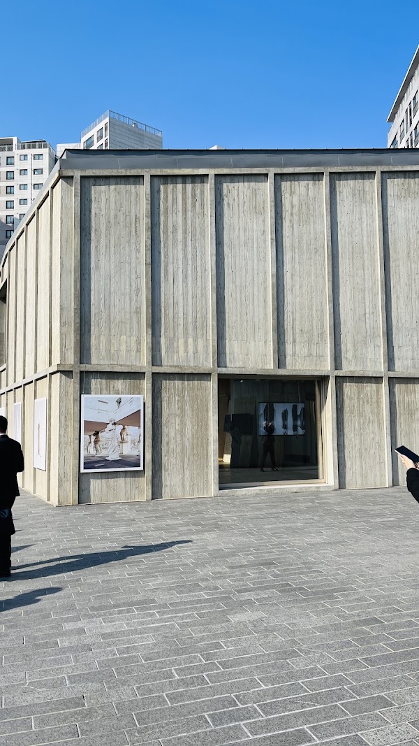 Embassy of Switzerland 2